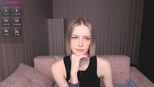 kittie like18 online show from 04.30.26