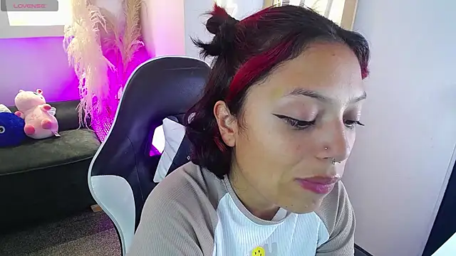 melodyy as online show from 06.25.26