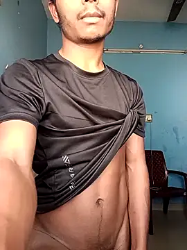 Snapshot of stylee_satheesh chatting on 03.05.26 stylee satheesh online show from 03.05.26