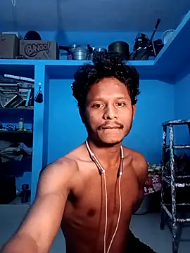 Snapshot of stylee_satheesh chatting on 03.10.26 stylee satheesh online show from 03.10.26