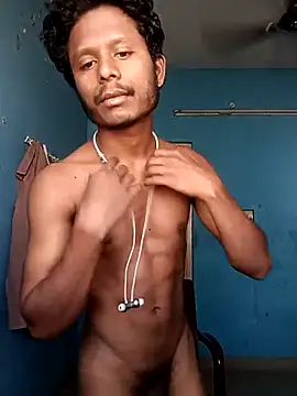 Snapshot of stylee_satheesh chatting on 03.24.26 stylee satheesh online show from 03.24.26