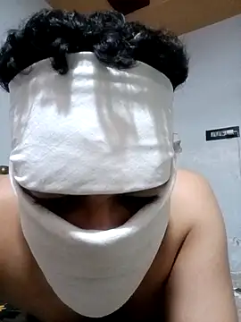 Snapshot of gujjuboysexy123 chatting on 05.30.26 gujjuboysexy123 online show from 05.30.26