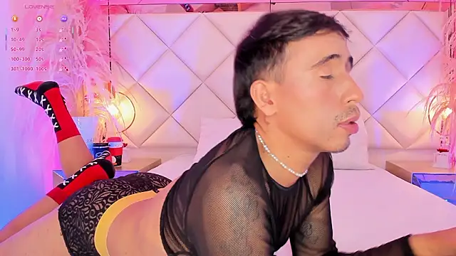 Snapshot of Mr_aronnn_ chatting on 02.21.26 Mr aronnn online show from 02.21.26