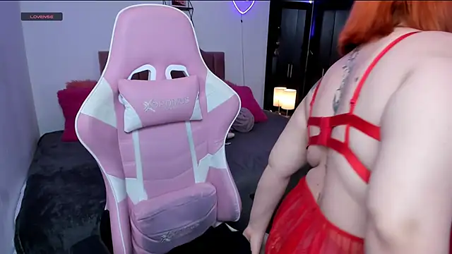 Nina curves online show from 03.15.26