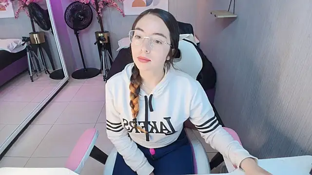 Veronica miiller online show from 02.03.26