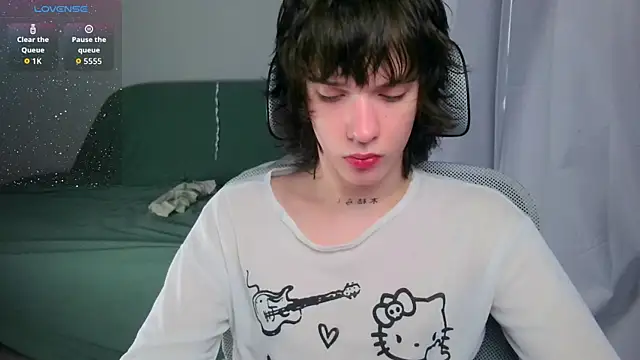 Snapshot of LeonBoykisser chatting on 07.07.26 LeonBoykisser online show from 07.07.26
