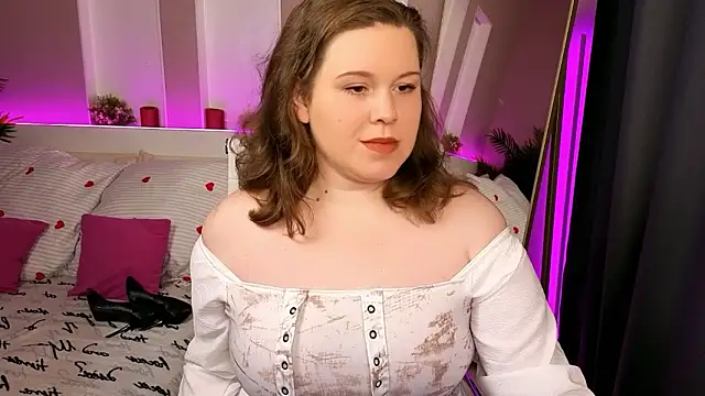 MystiKarolina online show from 03.10.26