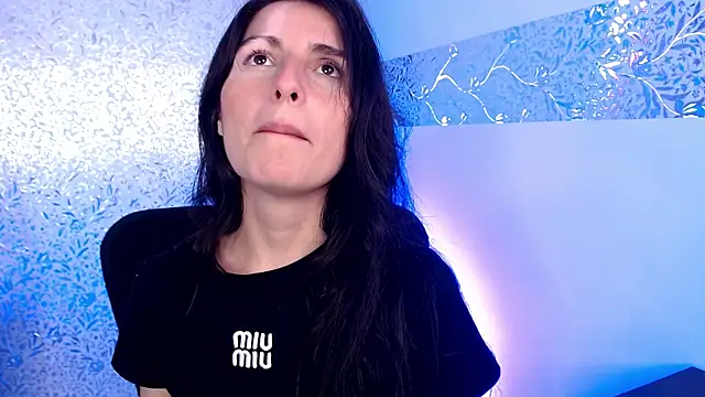 Snapshot of MiaVelasquez01 chatting on 04.14.26 MiaVelasquez01 online show from 04.14.26