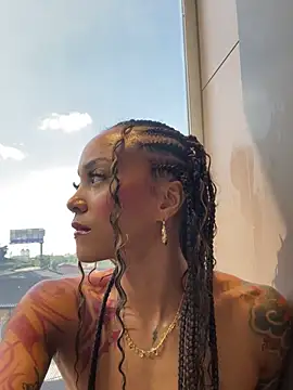LizStorm  online show from 06.21.26