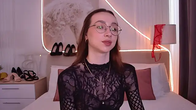 Snapshot of Emily_Simon chatting on 07.03.26 Emily Simon online show from 07.03.26