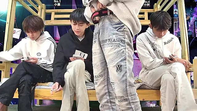 xiaohuangren01 online show from 03.14.26