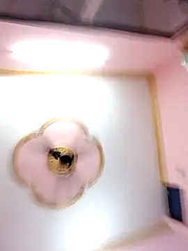 Cutiepie91 online show from 04.23.26