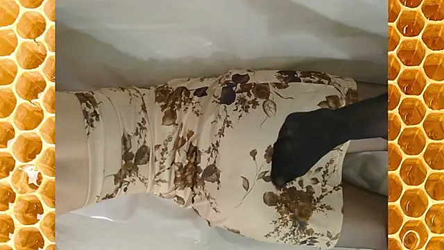 Snapshot of QueenoftheCats chatting on 01.18.26 QueenoftheCats online show from 01.18.26