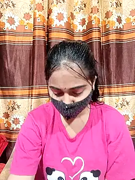 Snapshot of Red-Bird2 chatting on 02.17.26 Red-Bird2 online show from 02.17.26