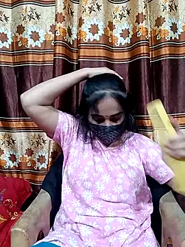 Snapshot of Red-Bird2 chatting on 02.19.26 Red-Bird2 online show from 02.19.26