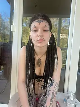 demonLamia online show from 04.30.26