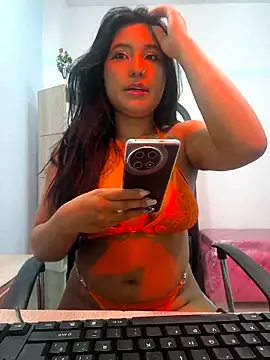 valenlopezz  online show from 05.02.26