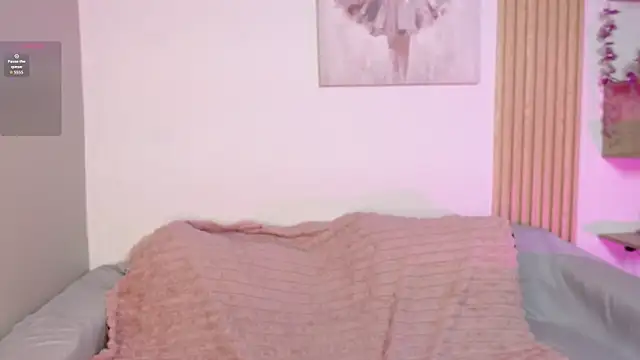 chloe peach  online show from 04.28.26