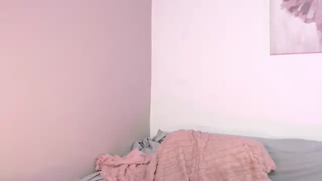 chloe peach  online show from 05.01.26