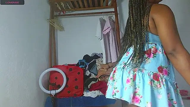 chanellmontes3 online show from 04.25.26