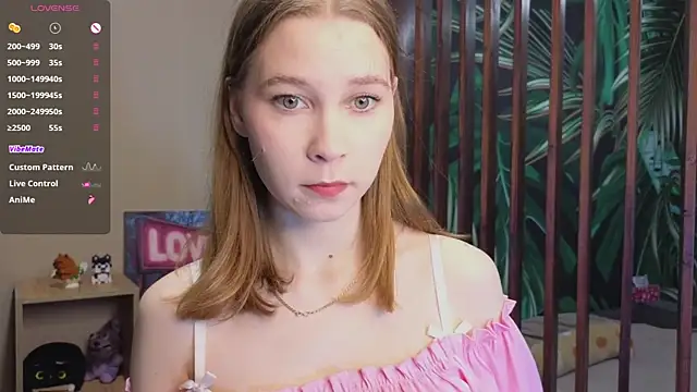 Snapshot of vickky_shy chatting on 04.04.26 vickky shy online show from 04.04.26