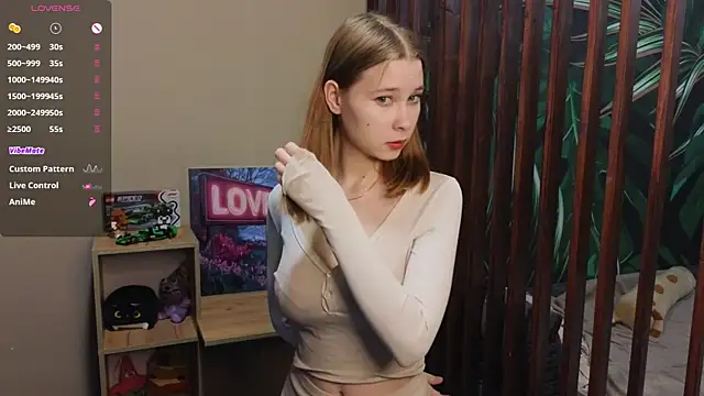 Snapshot of vickky_shy chatting on 04.10.26 vickky shy online show from 04.10.26