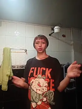 Snapshot of -Lore- chatting on 03.05.26 -Lore- online show from 03.05.26