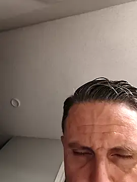 ThickaThuckDick07 online show from 04.17.26