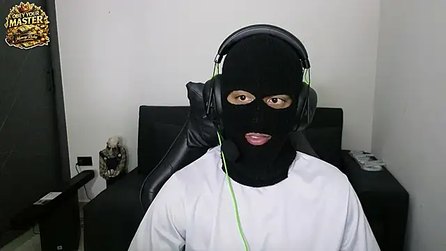 Snapshot of cash_master888 chatting on 03.12.26 cash master888 online show from 03.12.26