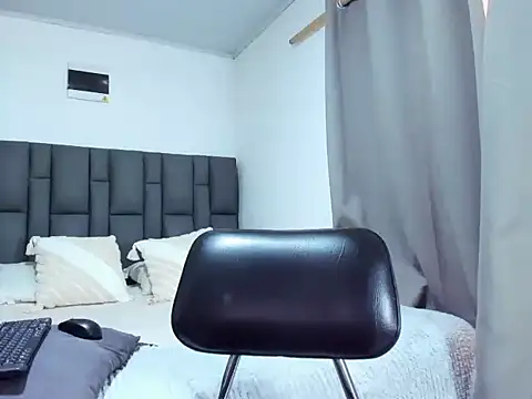 hanna rodriguez online show from 02.12.26