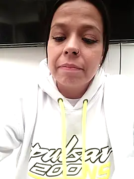 Snapshot of RossyAlvarez chatting on 07.24.26 RossyAlvarez online show from 07.24.26