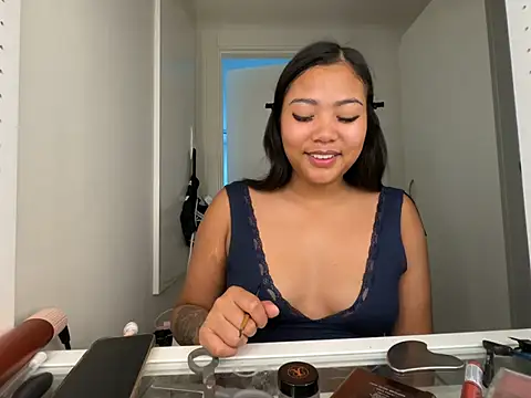 TitiTinyThai online show from 08.02.26