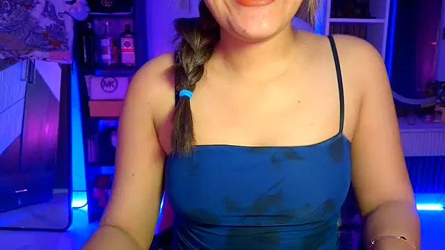  Maanvi  online show from 06.14.26