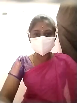 Snapshot of Tamil_Nathiya1 chatting on 02.15.26 Tamil Nathiya1 online show from 02.15.26