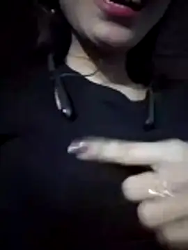 Maliha Chowdhury online show from 02.15.26