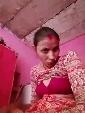 Snapshot of Juli_rathore chatting on 03.05.26 Juli rathore online show from 03.05.26