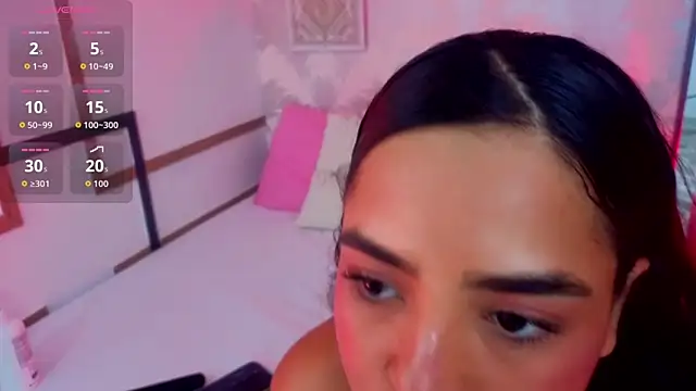 Emma Thompssonn online show from 04.29.26