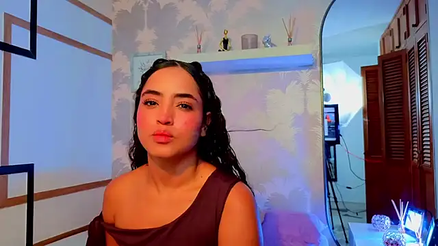 Snapshot of Emma_Thompssonn chatting on 07.09.26 Emma Thompssonn online show from 07.09.26