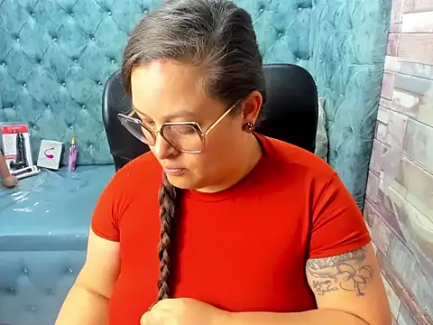 Sarah Boobs  online show from 05.08.26