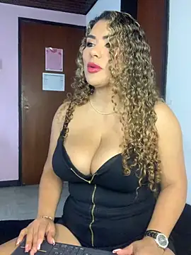 TianaRios Pink online show from 03.02.26