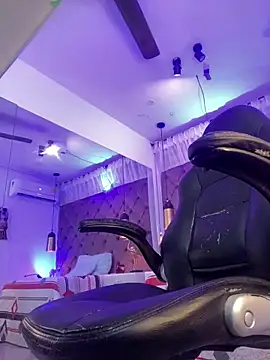 Auri   online show from 05.05.26