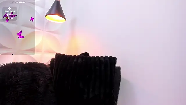 zaira skinny online show from 02.23.26