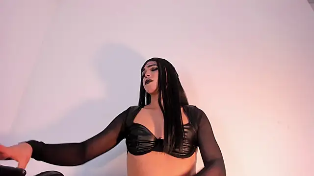 Snapshot of naughtylizeth_ chatting on 02.22.26 naughtylizeth online show from 02.22.26