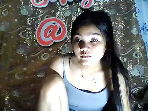 PinaySkinnyJust18 online show from 02.13.26