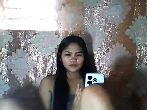 PinaySkinnyJust18 online show from 03.12.26