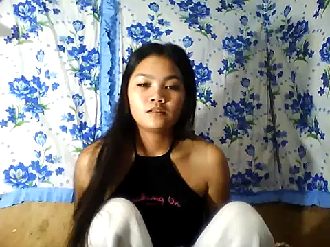 PinaySkinnyJust18 online show from 04.02.26
