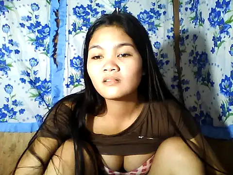 PinaySkinnyJust18 online show from 04.28.26