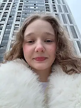 outside rosy online show from 04.30.26