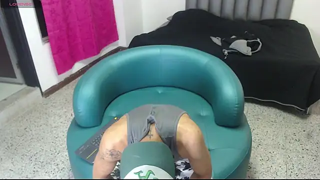 Dogan Renzo0 online show from 03.10.26