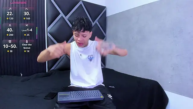 Dogan Renzo0 online show from 03.16.26